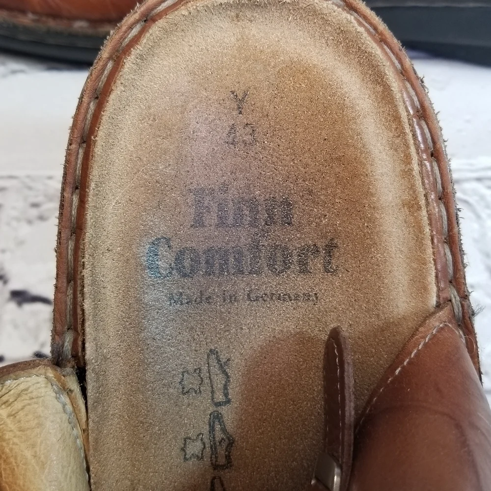 Finn Comfort Gomera brown ankle sandals